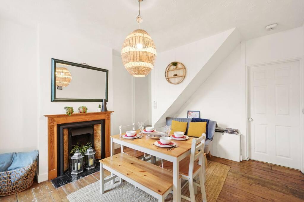 Aesthetic Cambridge Cottage Sleeps 5! Eksteriør bilde